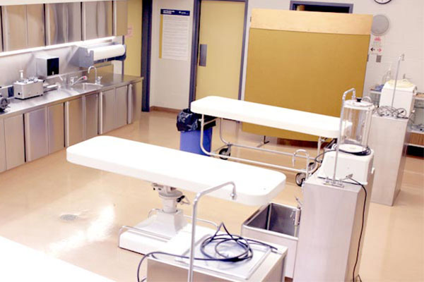 embalming stations in the funeral lab