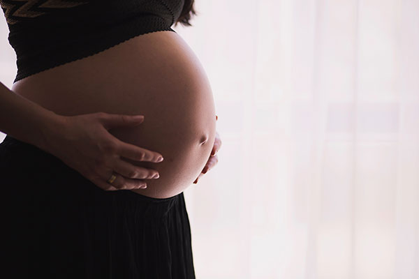 female's pregnant stomach